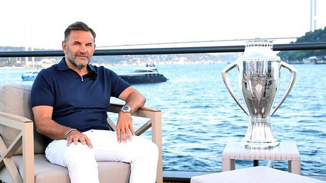 Galatasaray'da Okan Buruk'un Belirlediği 4 İsim Takımdan Çıkarıldı