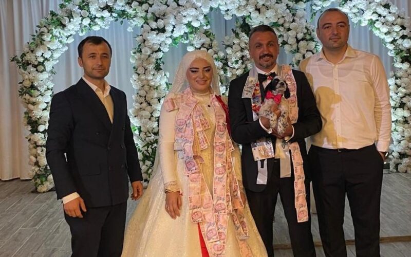 Düğünde Damada Sıra Dışı Hediye: Av Köpeği Yavrusu